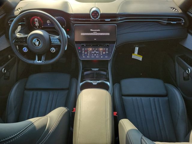 New 2025 Maserati Grecale Modena image 14