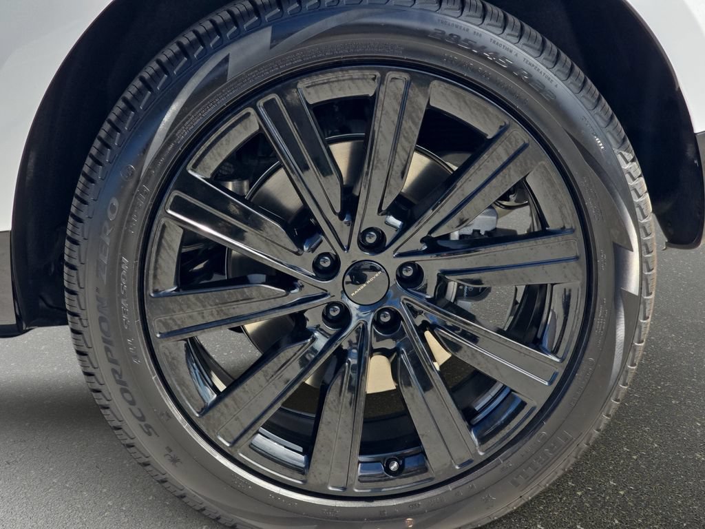 New 2026 Land Rover Range Rover SE AWD/4WD image 35