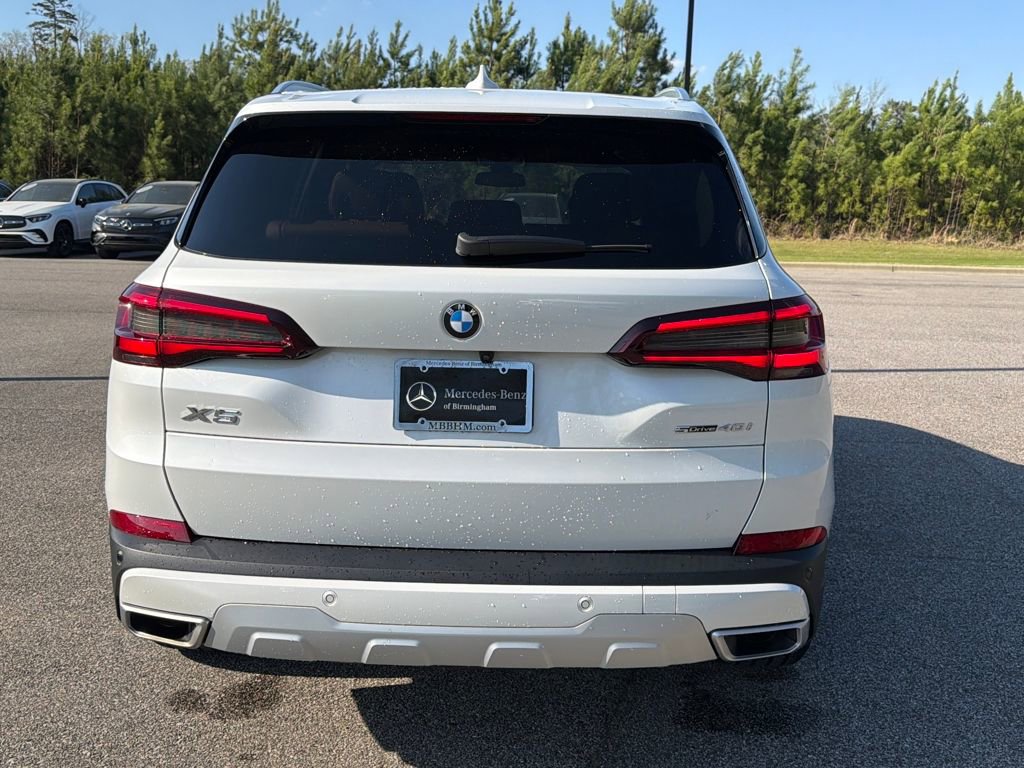 Used 2022 BMW X5 sDrive40i w/ Premium Package image 11