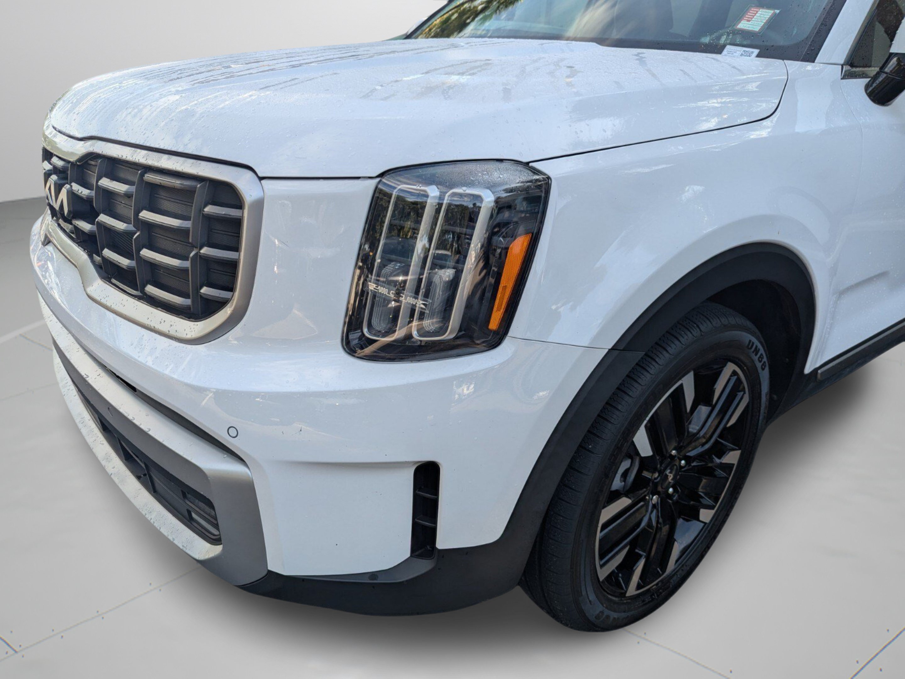 Certified 2024 Kia Telluride SX Prestige AWD/4WD image 36