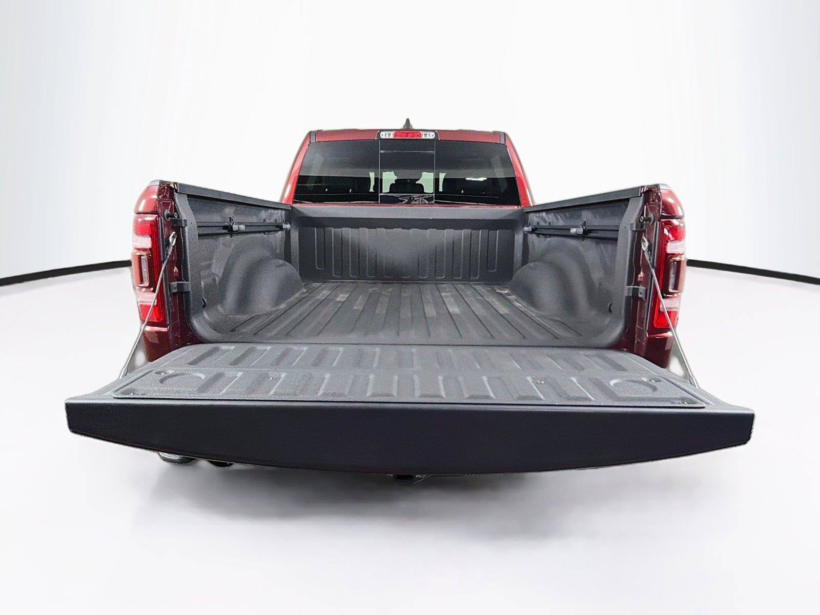 Used 2023 RAM 1500 Laramie AWD/4WD image 14