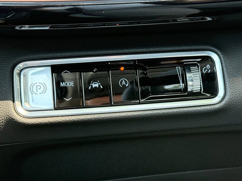 New 2025 Buick Envision Sport Touring image 23