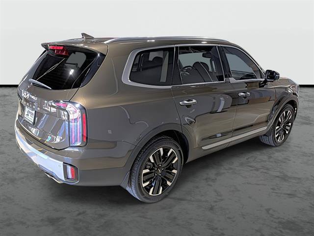 Used 2023 Kia Telluride SX AWD/4WD image 4