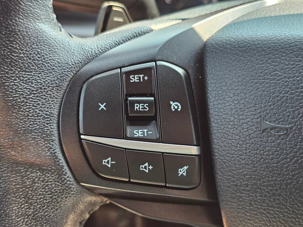 Used 2020 Ford Explorer XLT w/ Equipment Group 202A AWD/4WD image 27