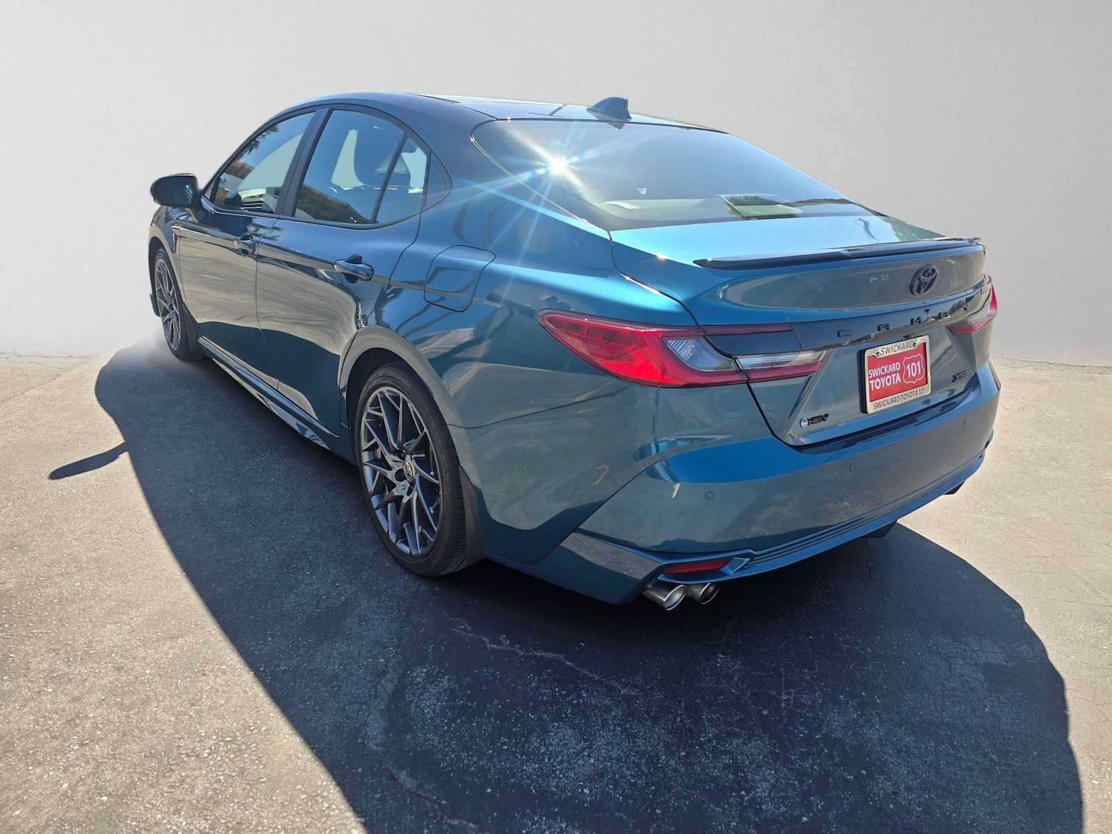Used 2025 Toyota Camry XSE w/ Premium Plus Package FWD image 5