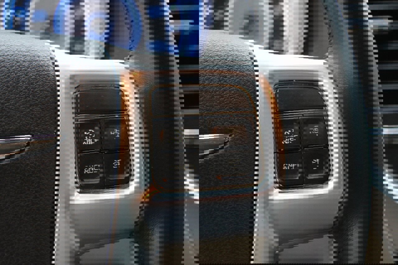 Used 2013 Chrysler 300 image 12