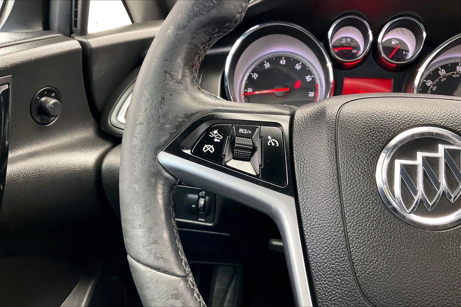 Used 2018 Buick Cascada Premium FWD image 19