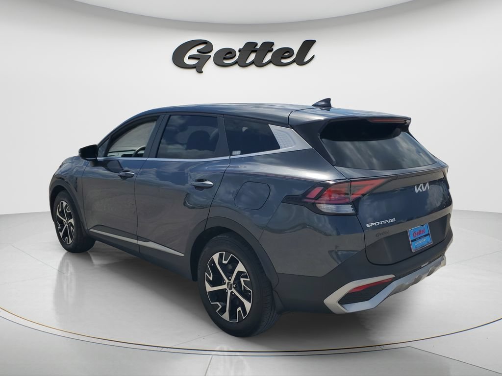 Used 2023 Kia Sportage EX FWD image 7