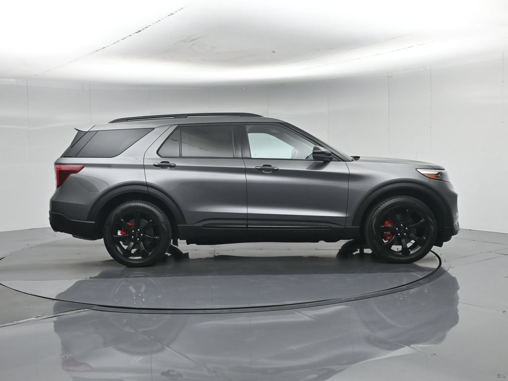 Certified 2024 Ford Explorer ST w/ Equipment Group 401A AWD/4WD image 33