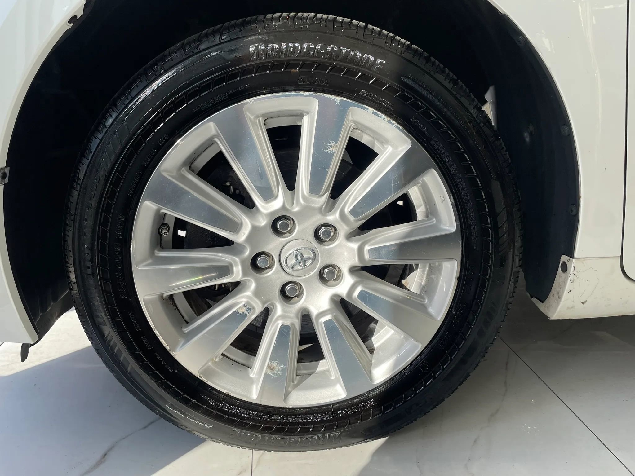 Used 2017 Toyota Sienna XLE Premium AWD/4WD image 30