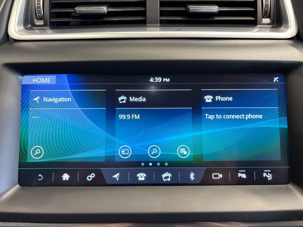 Used 2019 Jaguar E-PACE R-Dynamic SE AWD/4WD image 14