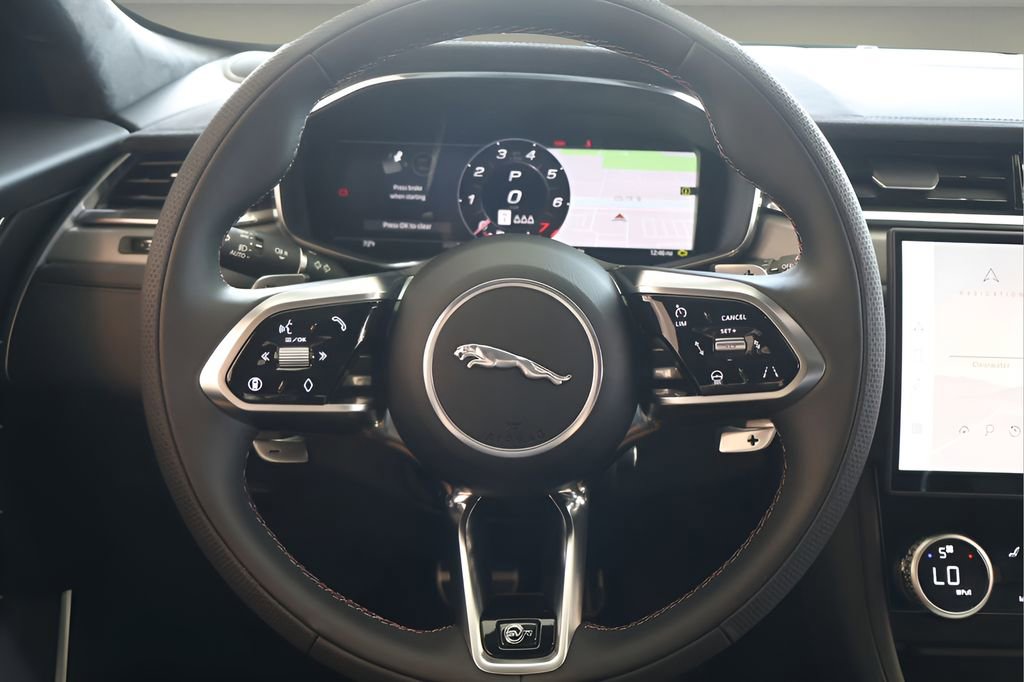 New 2026 Jaguar F-PACE SVR image 16