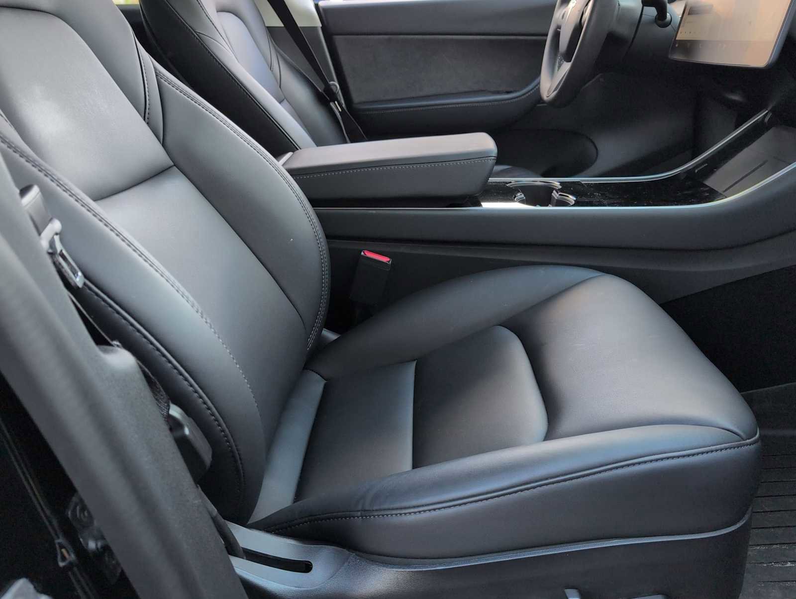 Used 2021 Tesla Model Y Long Range image 21