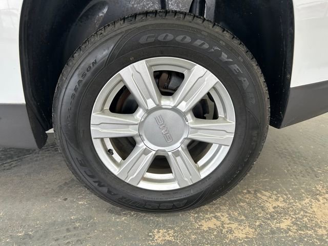 Used 2016 GMC Terrain SLE image 9