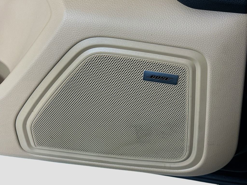 Certified 2024 Porsche Macan AWD/4WD image 21