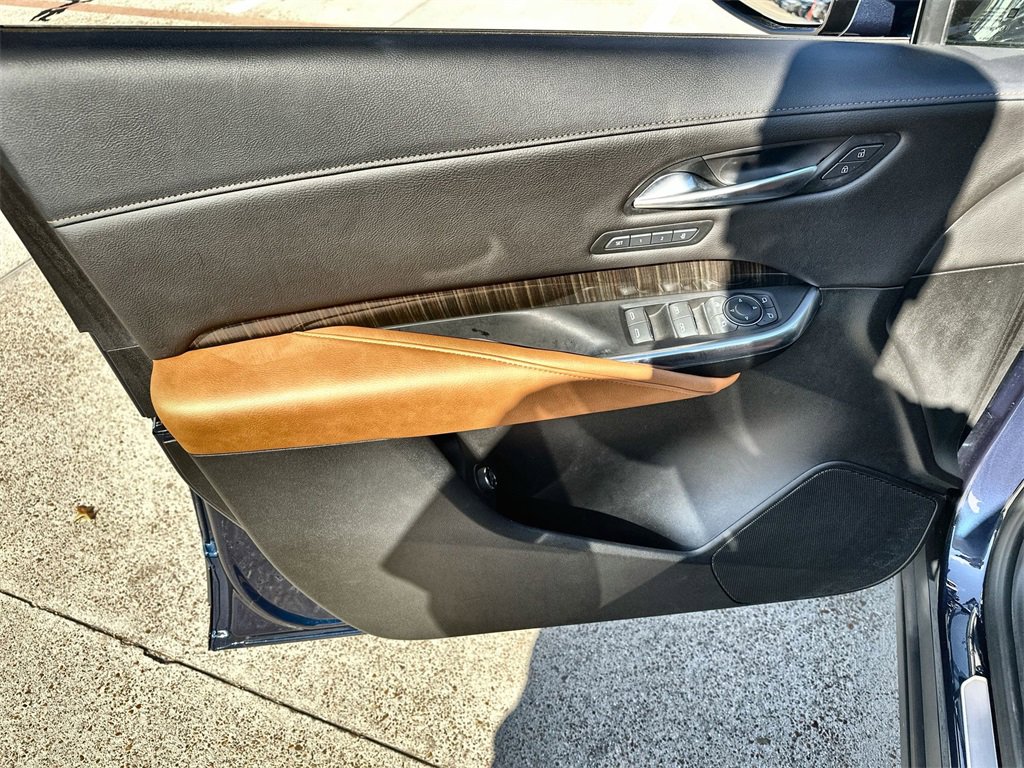 Used 2021 Cadillac XT4 Sport image 21