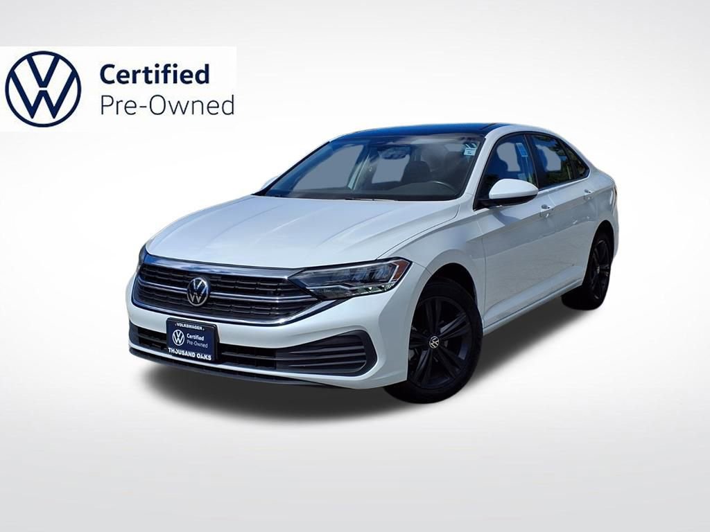 Certified 2022 Volkswagen Jetta SE w/ Panoramic Sunroof Package