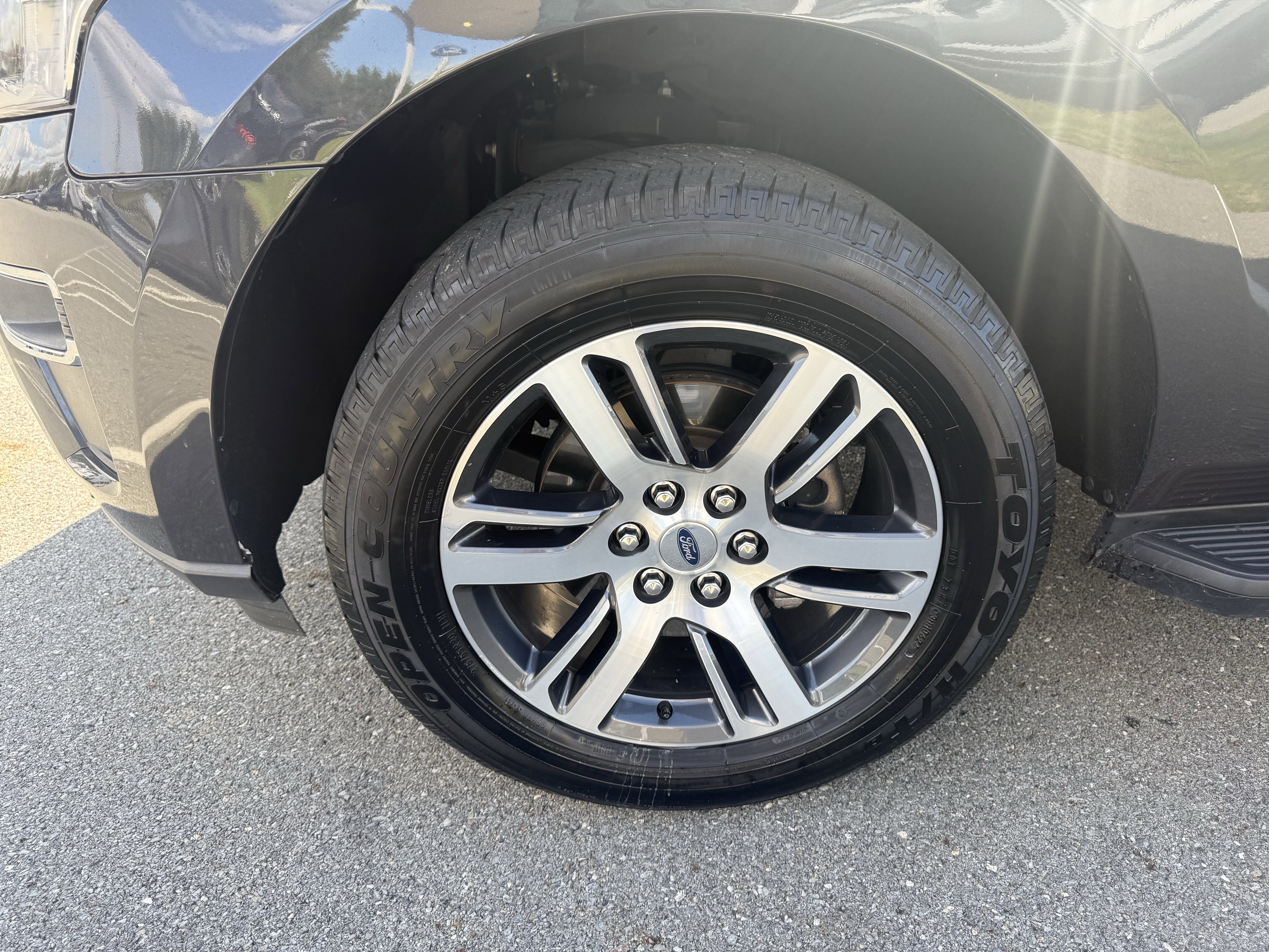Used 2024 Ford Expedition Limited image 41