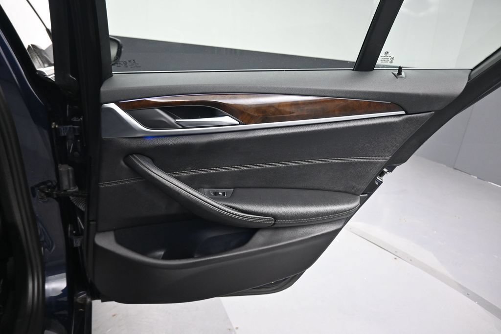 Used 2018 BMW 530i xDrive AWD/4WD image 35