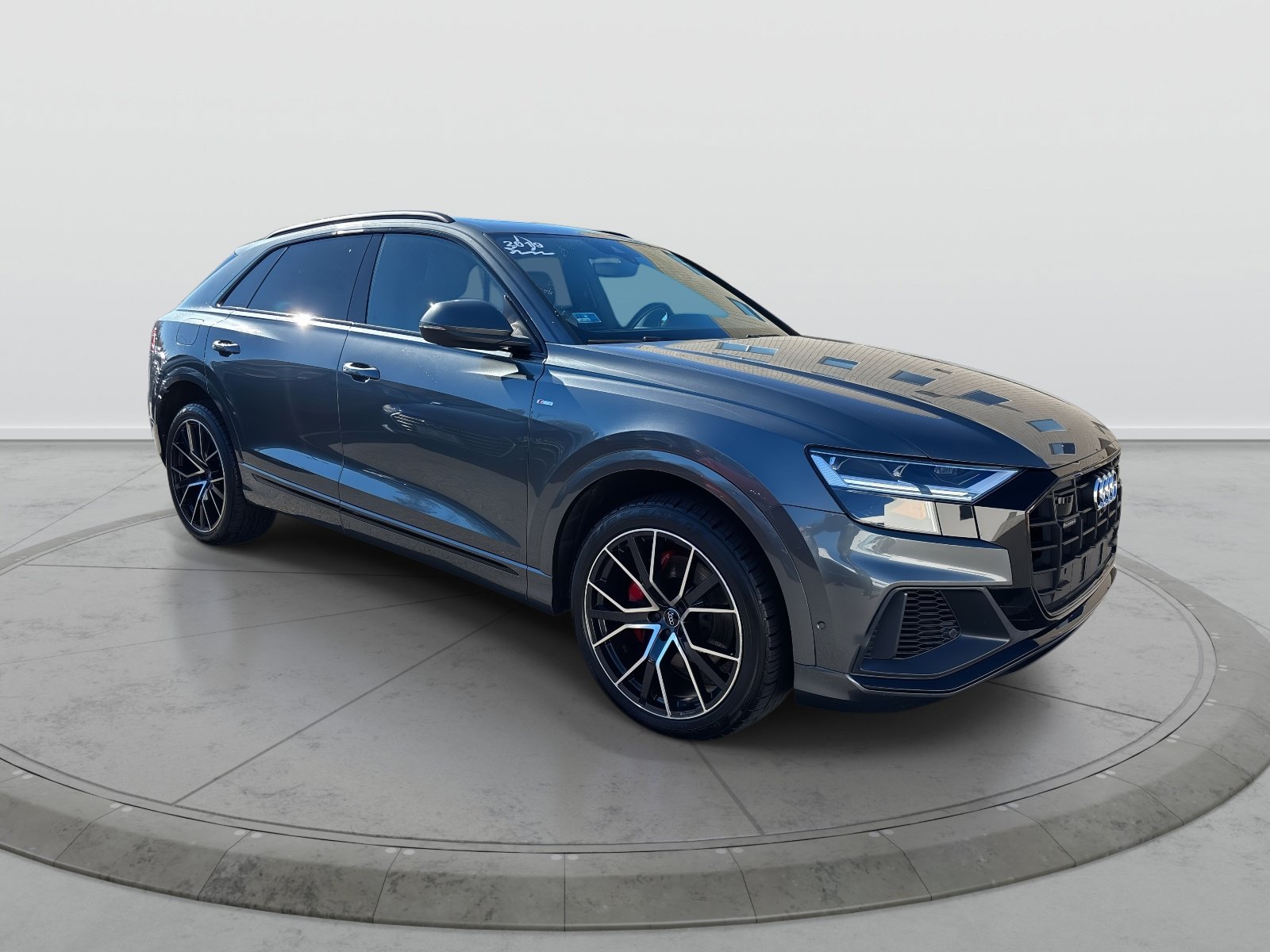 Used 2019 Audi Q8 Premium Plus w/ Premium Plus AWD/4WD image 3