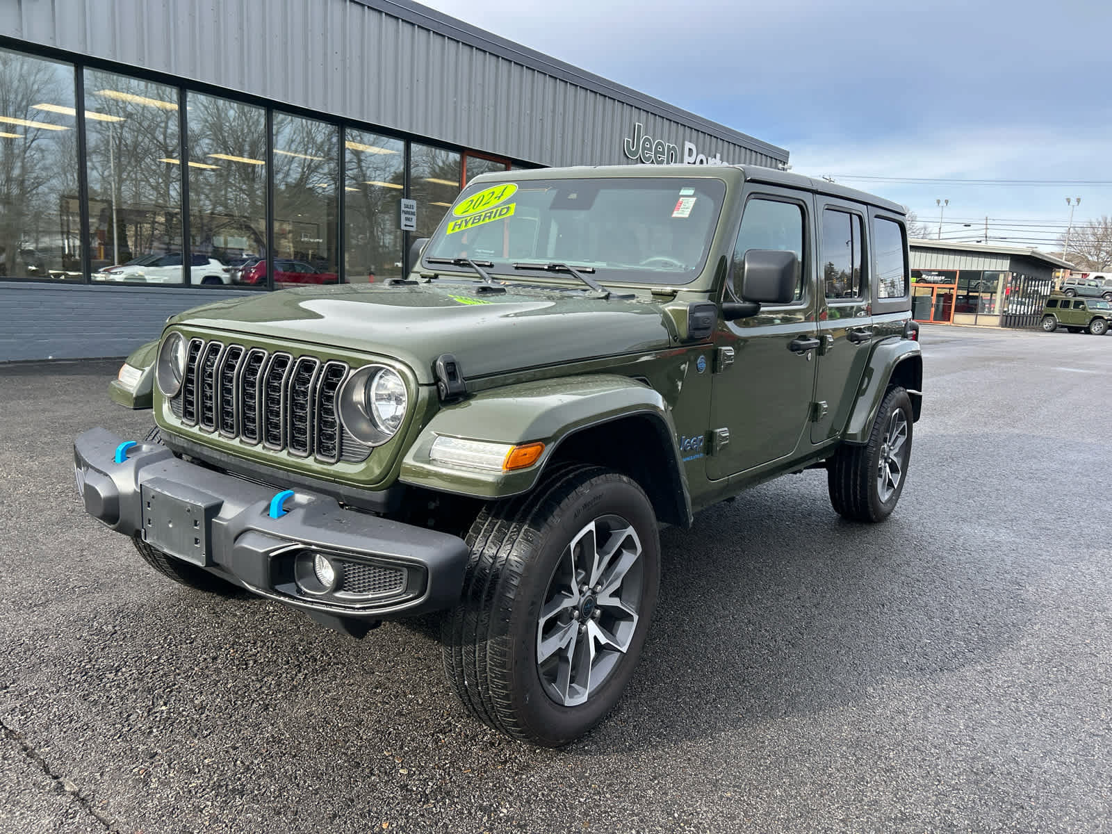 Used 2024 Jeep Wrangler Sport S w/ Convenience Group AWD/4WD image 12