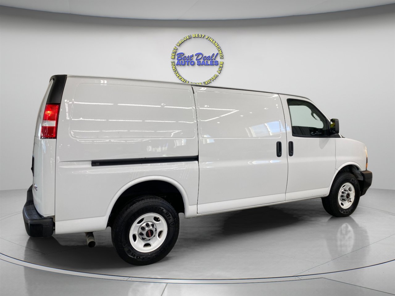 Used 2022 GMC Savana 2500 image 7