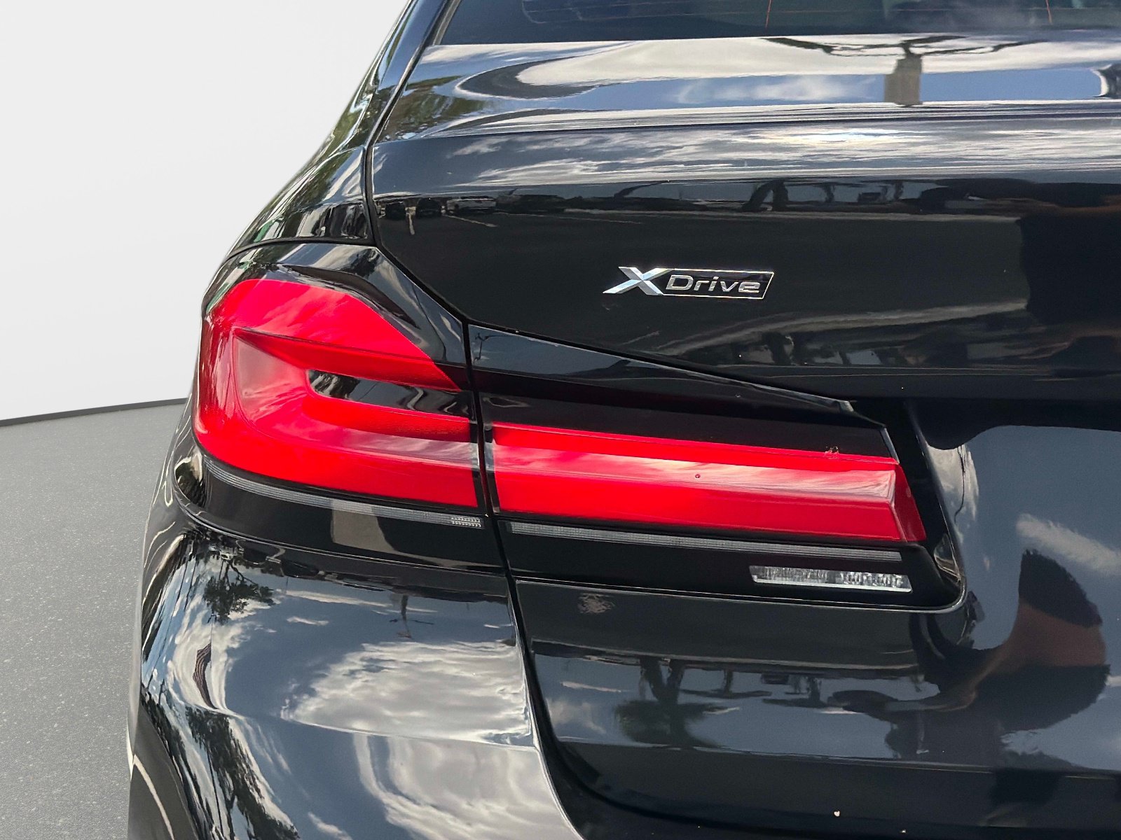 Used 2023 BMW 540i xDrive w/ Premium Package AWD/4WD image 16