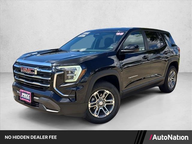 Used 2025 GMC Terrain Elevation FWD image 1