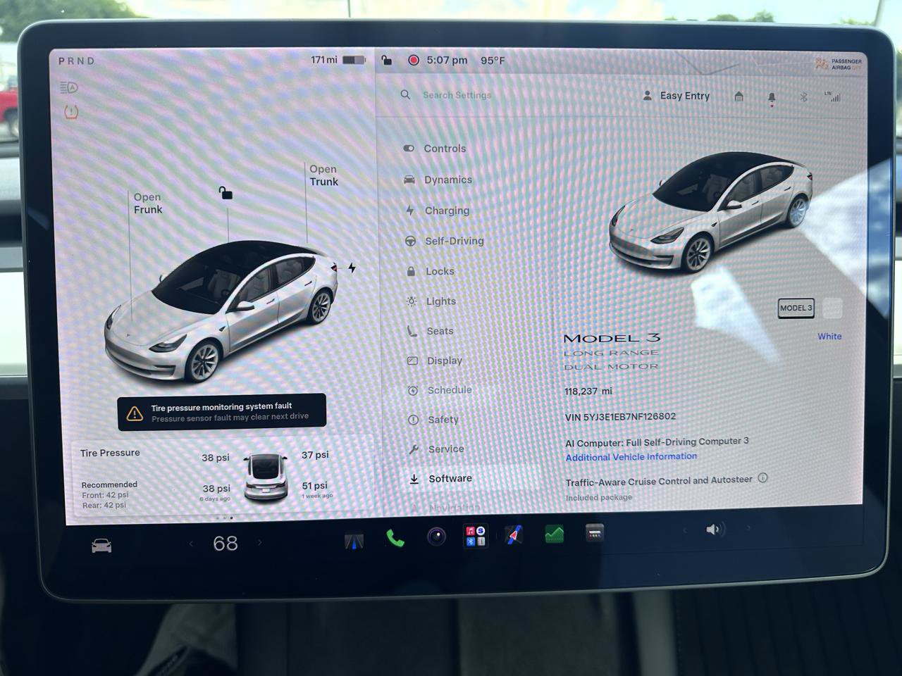 Used 2022 Tesla Model 3 Long Range AWD/4WD image 21