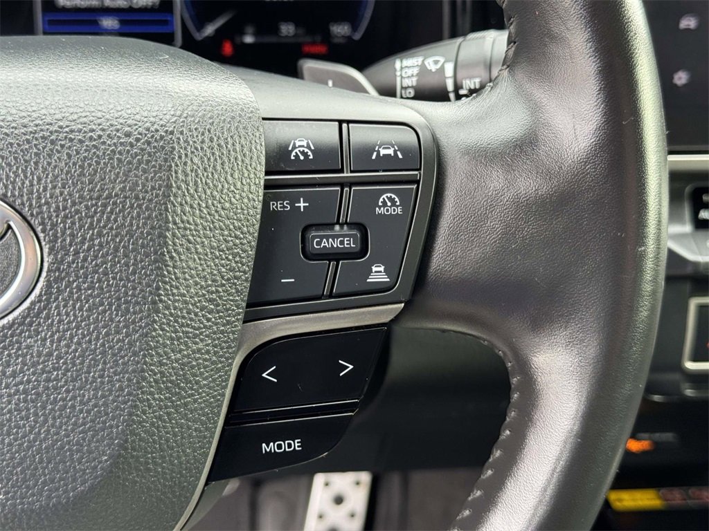 Used 2025 Toyota Camry XSE image 12