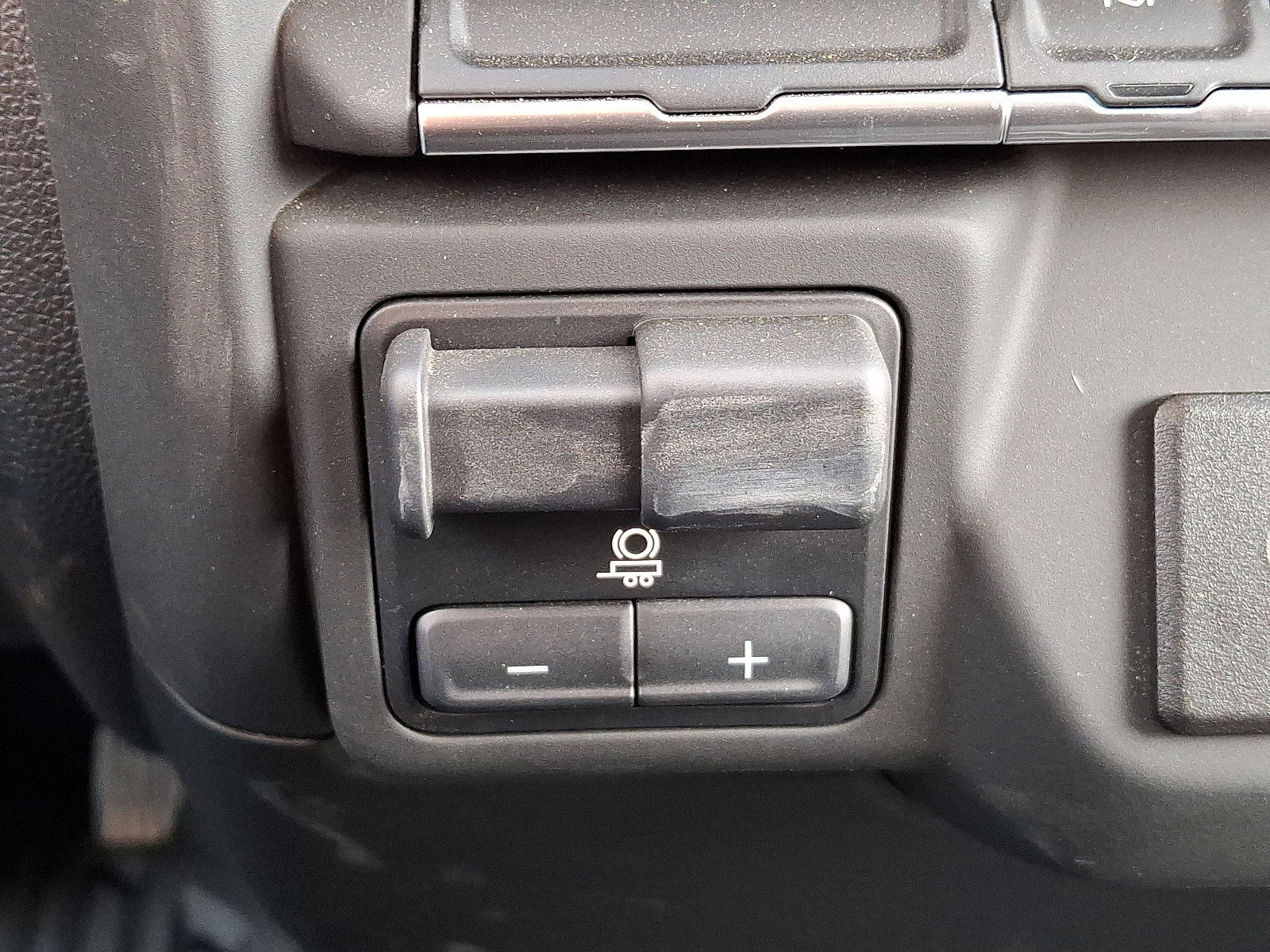 Certified 2024 Chevrolet Silverado 3500 W/T image 25