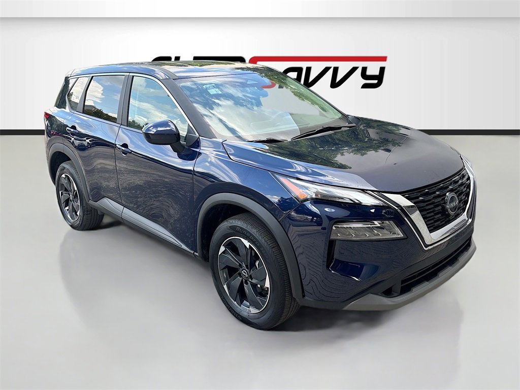 Used 2024 Nissan Rogue SV image 1