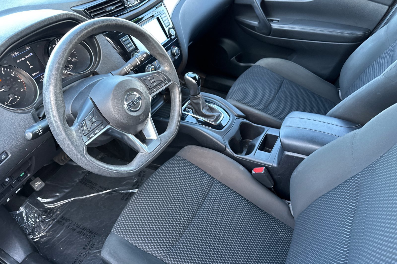 Used 2022 Nissan Rogue Sport S image 9