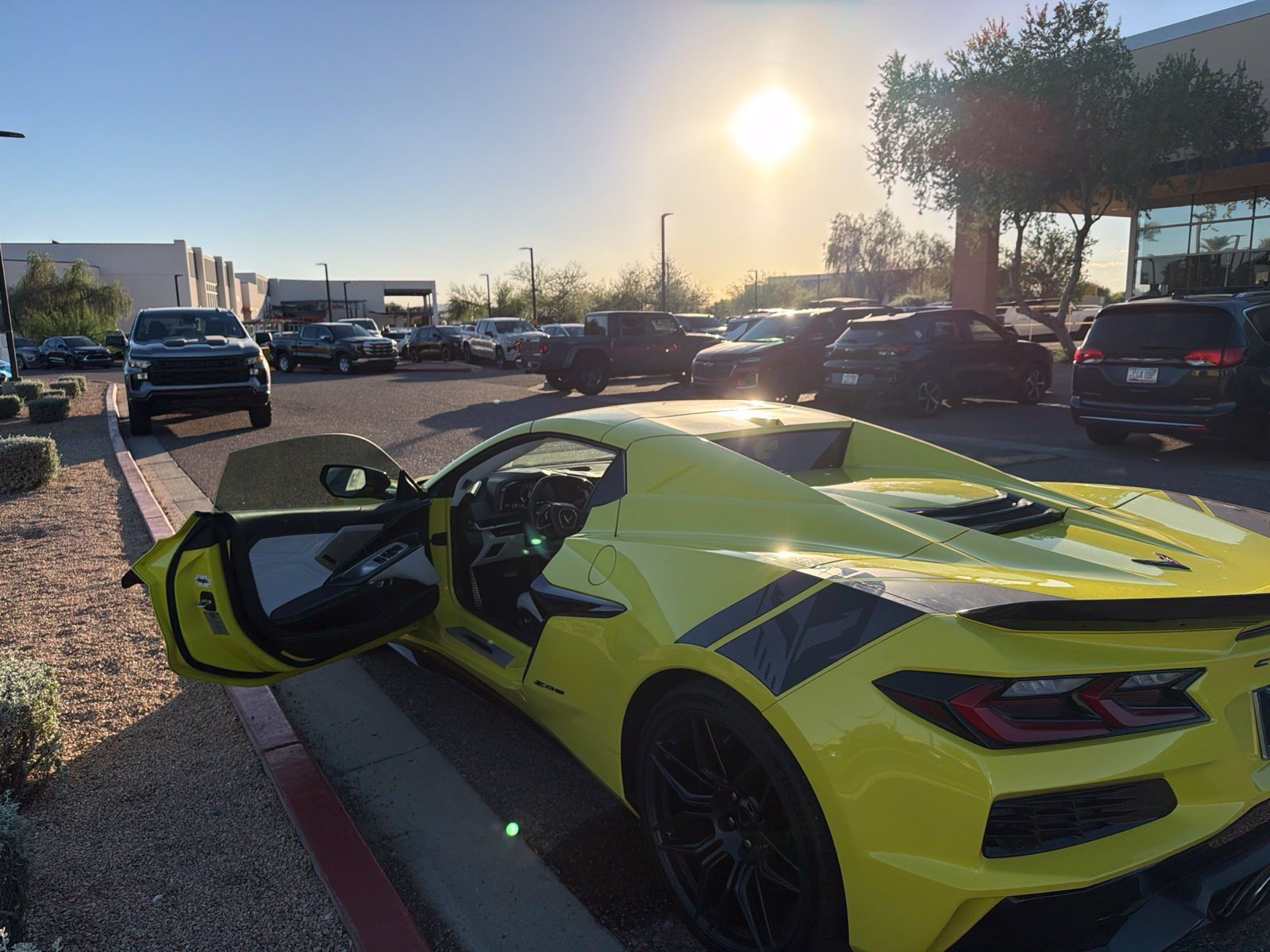 Used 2023 Chevrolet Corvette Z06 RWD image 10