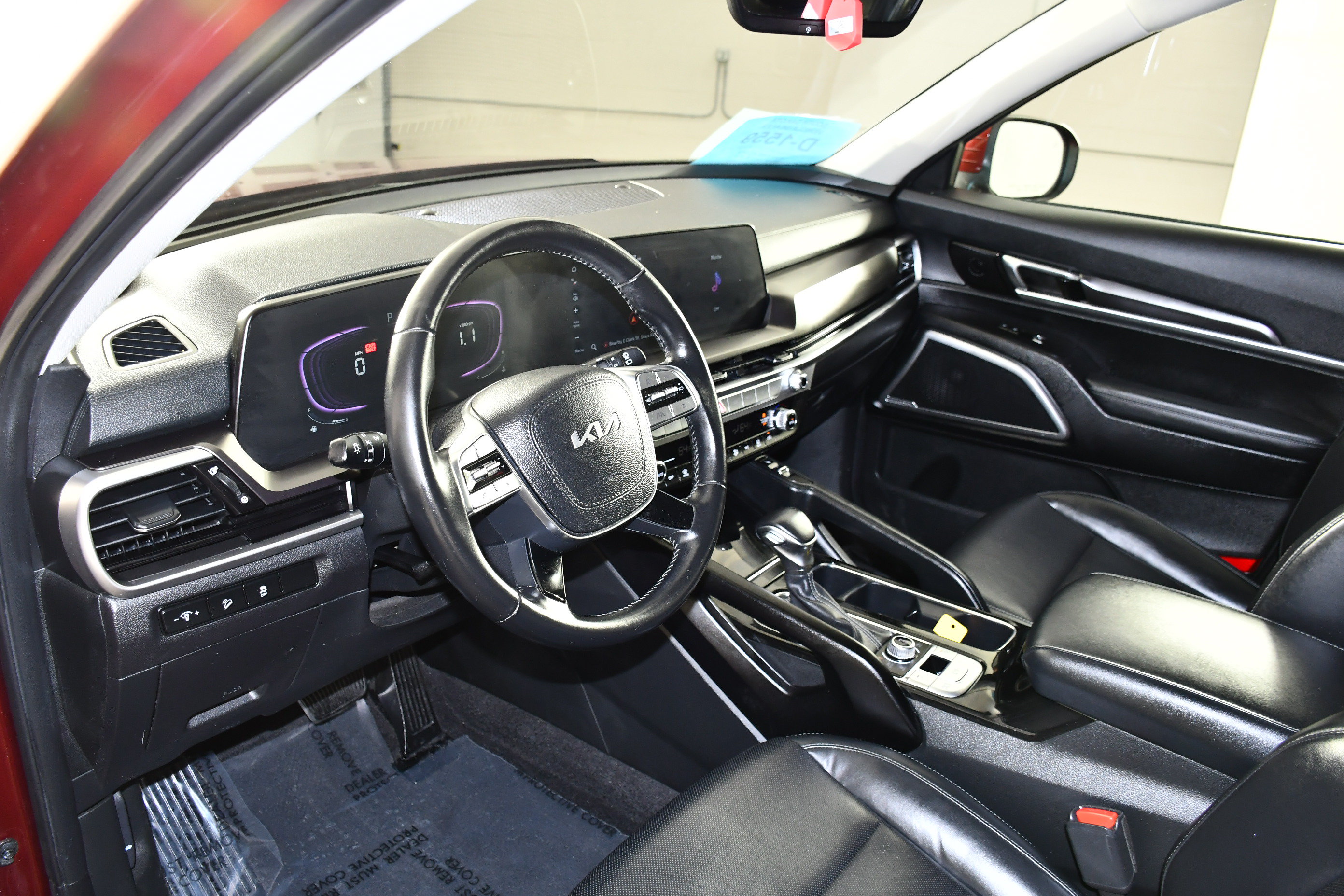 Used 2023 Kia Telluride S w/ S Sunroof Package AWD/4WD image 2