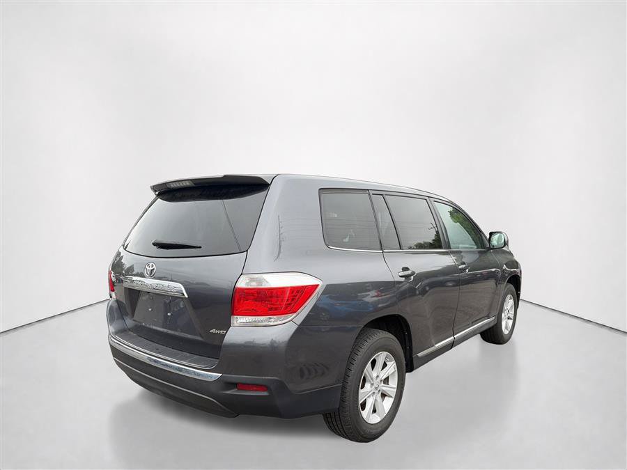 Used 2013 Toyota Highlander 4WD w/ Cold Weather Pkg image 5