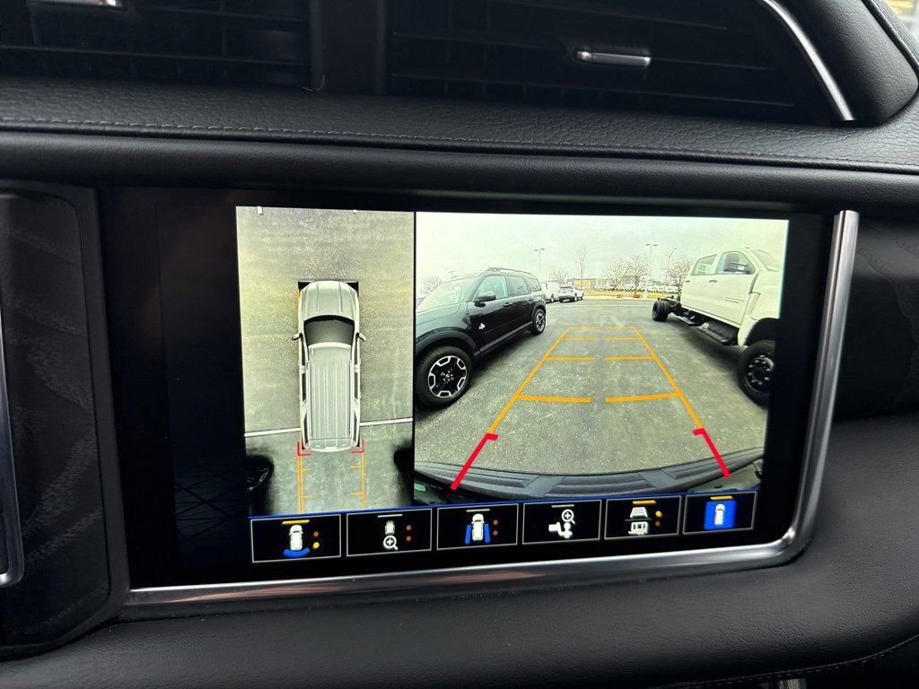 Certified 2022 GMC Yukon Denali w/ Denali Premium Package image 11