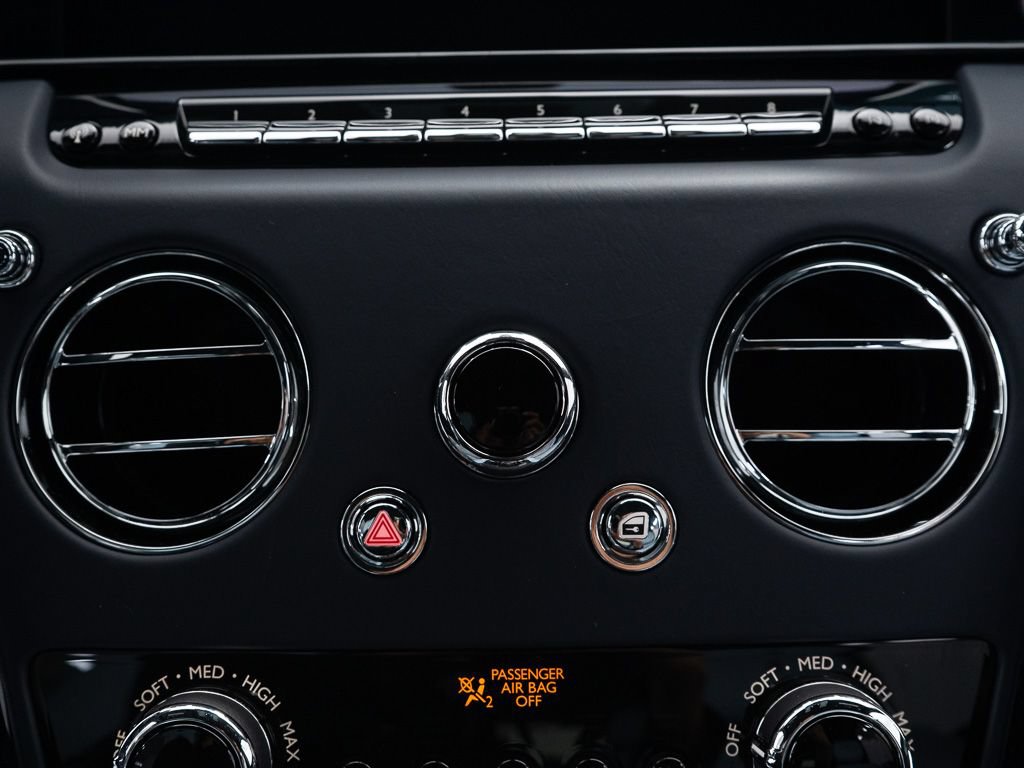 Certified 2025 Rolls-Royce Cullinan AWD/4WD image 44