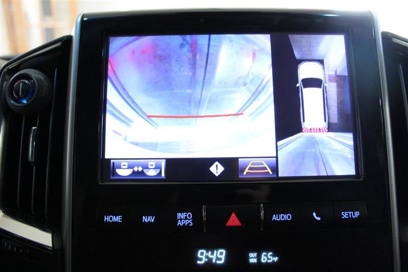 Used 2016 Toyota Land Cruiser AWD/4WD image 20