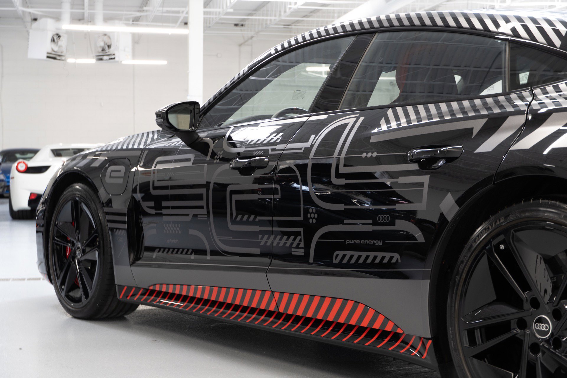 Used 2023 Audi RS e-tron GT image 8