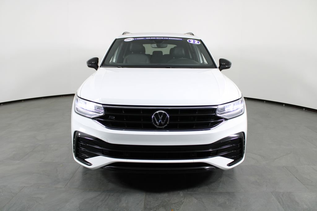 Used 2022 Volkswagen Tiguan SE R-Line image 12