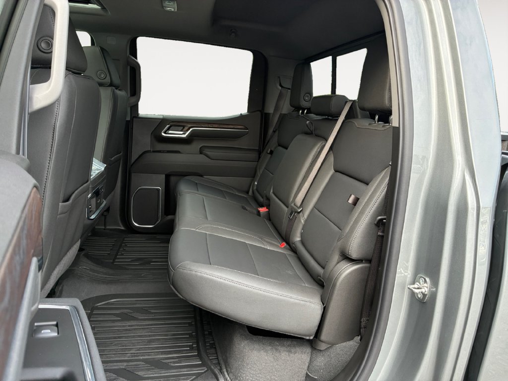 New 2026 GMC Sierra 1500 SLT w/ SLT Premium Package AWD/4WD image 13