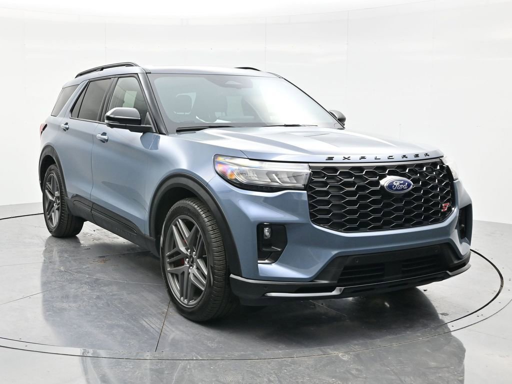 Used 2025 Ford Explorer ST w/ Sun And Sound Package image 3