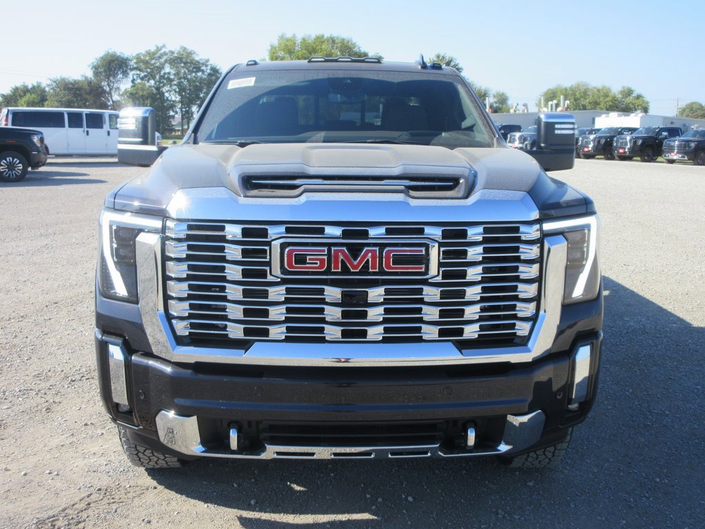 New 2026 GMC Sierra 2500 Denali w/ Denali Reserve Package image 12