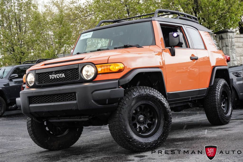 Used 2013 Toyota FJ Cruiser 4WD w/ Upgrade Pkg image 17