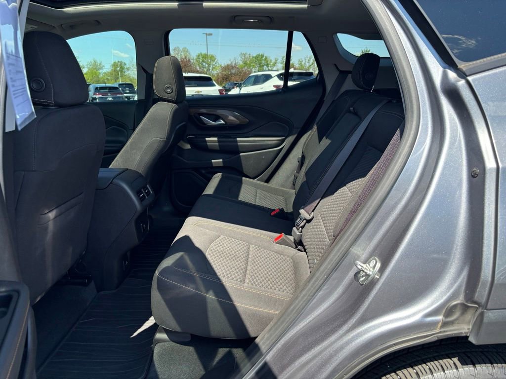 Used 2018 GMC Terrain SLE w/ Driver Convenience Package FWD image 18