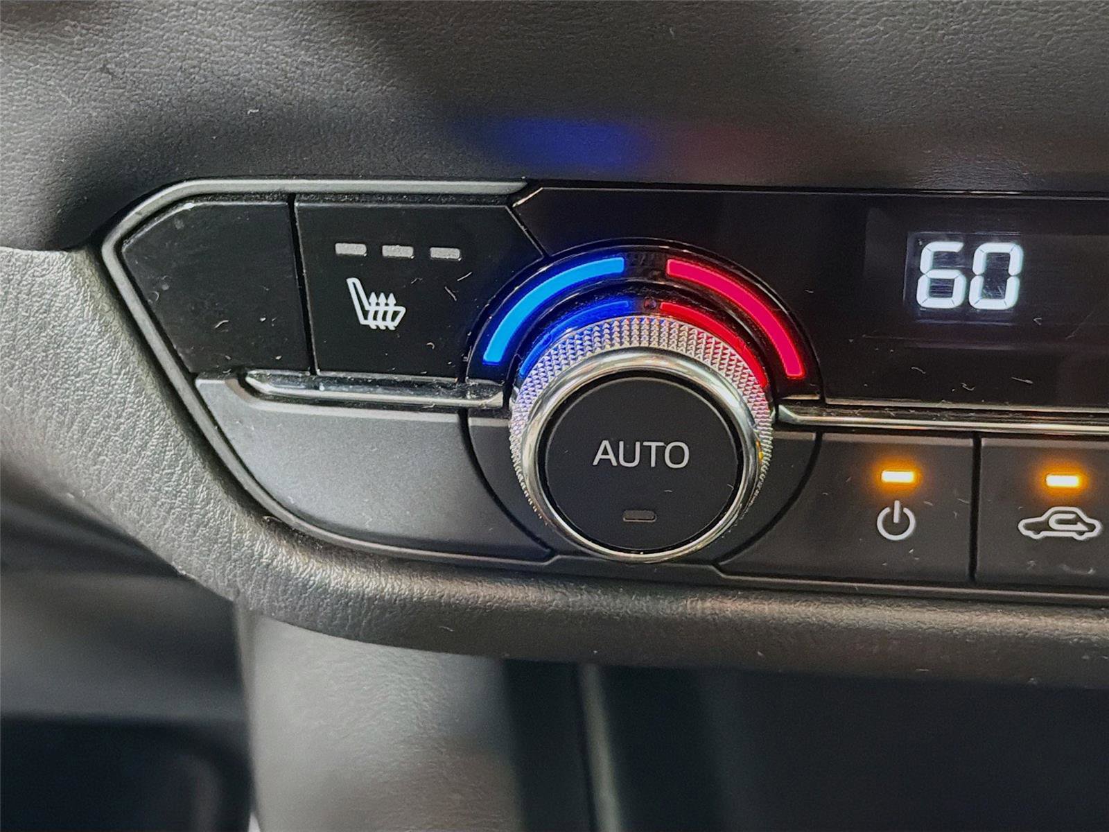 Used 2018 MAZDA MAZDA6 Touring image 21