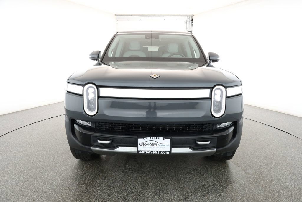 Used 2024 Rivian R1S Adventure image 2