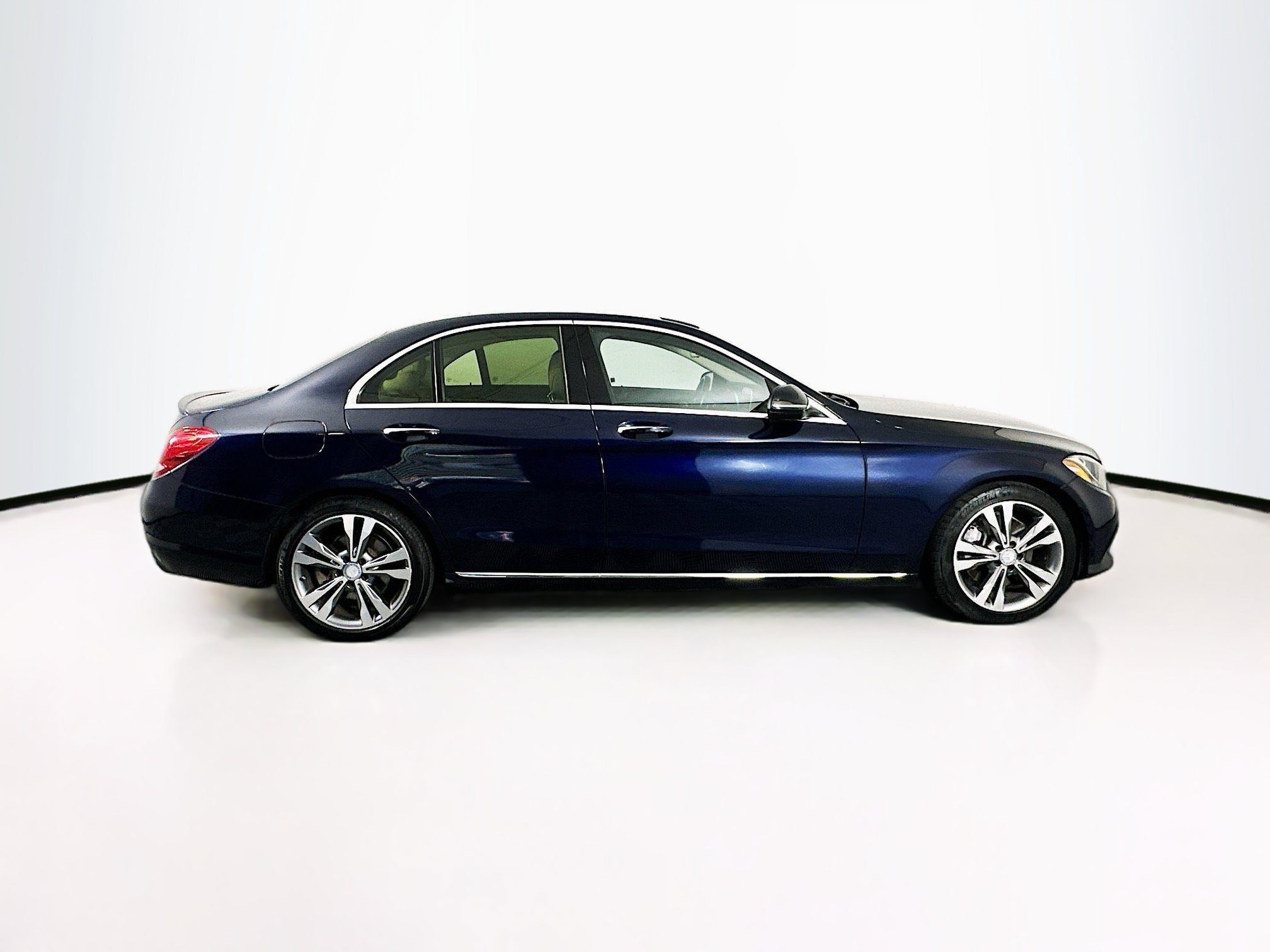 Used 2016 Mercedes-Benz C 300 Sedan image 10