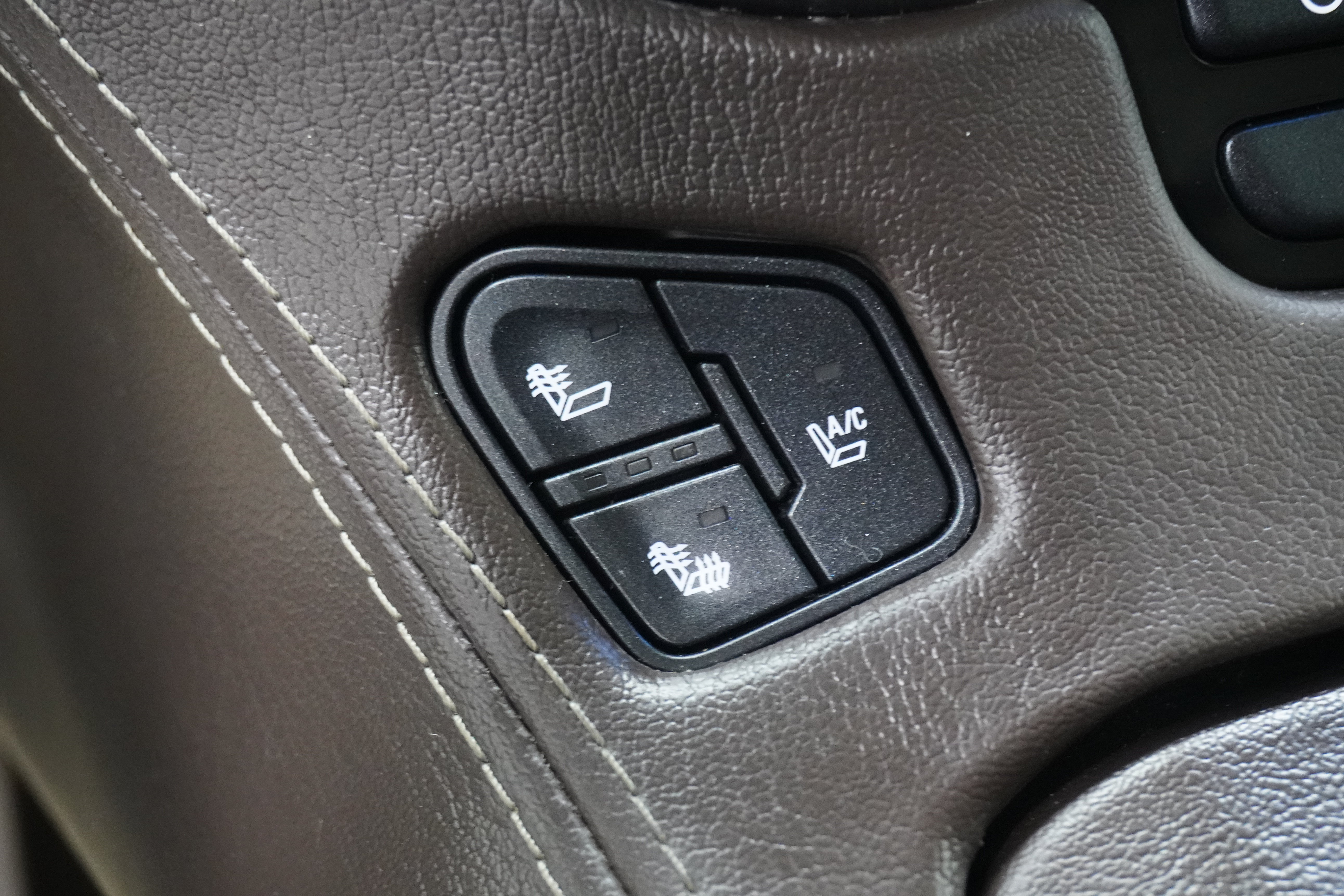 Used 2016 Chevrolet Tahoe LTZ RWD image 26